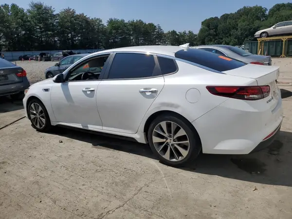 5XXGT4L36JG255142 2018 KIA OPTIMA - Image 2