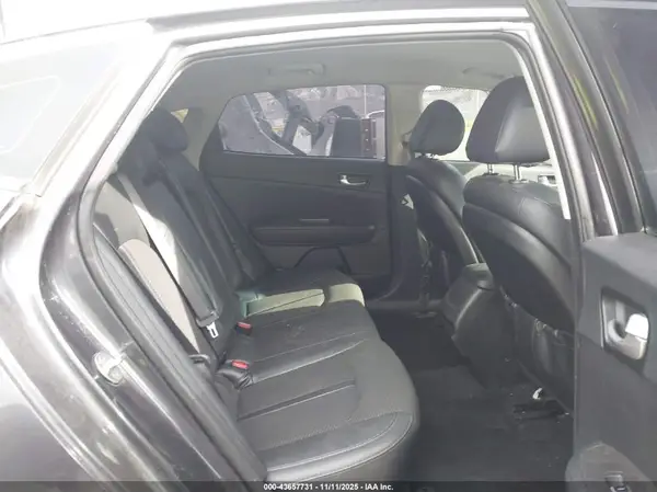 5XXGT4L36JG255707 2018 KIA OPTIMA - Image 8