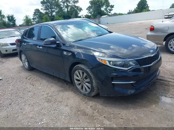 5XXGT4L36JG257392 2018 KIA OPTIMA - Image 1