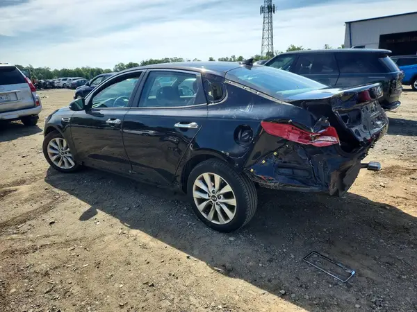 5XXGT4L36JG258459 2018 KIA OPTIMA - Image 2
