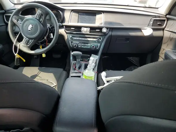 5XXGT4L36JG259224 2018 KIA OPTIMA - Image 8