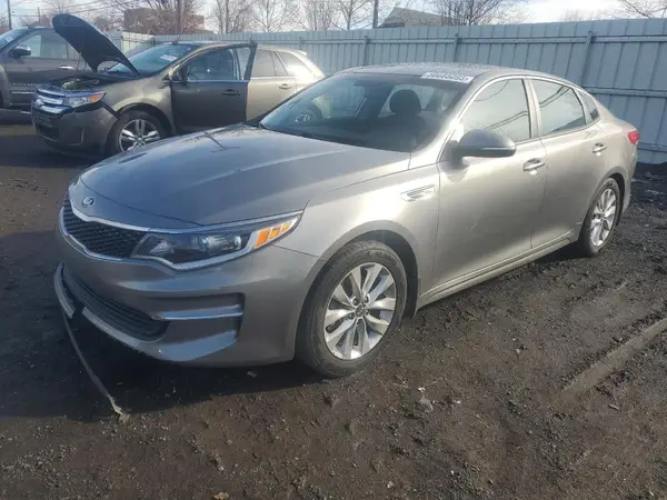 5XXGT4L36JG260633 2018 KIA OPTIMA - Image 1