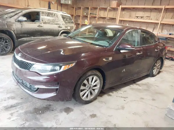5XXGT4L36JG261426 2018 KIA OPTIMA - Image 2