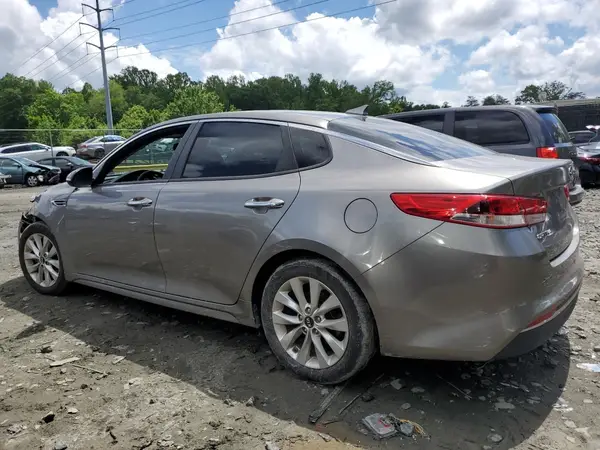 5XXGT4L36JG263158 2018 KIA OPTIMA - Image 2