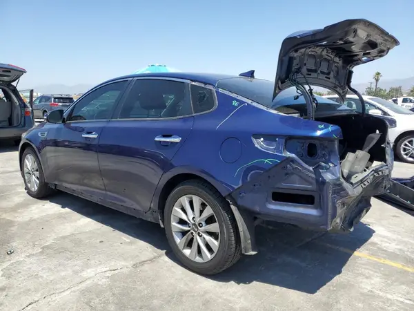 5XXGT4L36JG263693 2018 KIA OPTIMA - Image 2