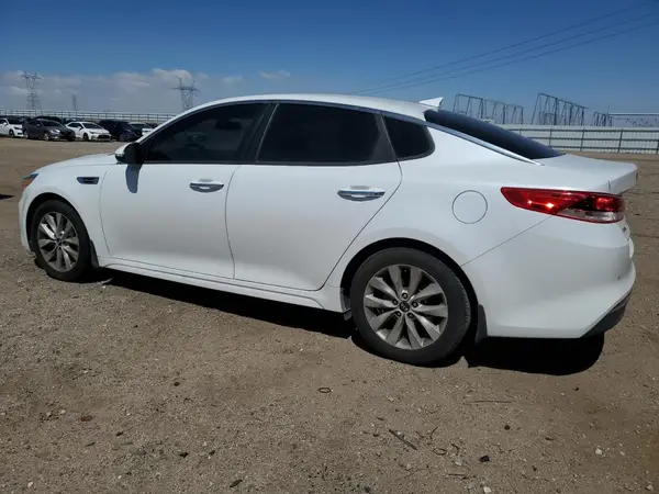 5XXGT4L36JG263791 2018 KIA OPTIMA - Image 2