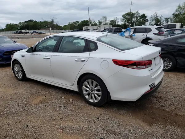 5XXGT4L36JG264259 2018 KIA OPTIMA - Image 2