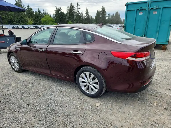 5XXGT4L36JG264682 2018 KIA OPTIMA - Image 2