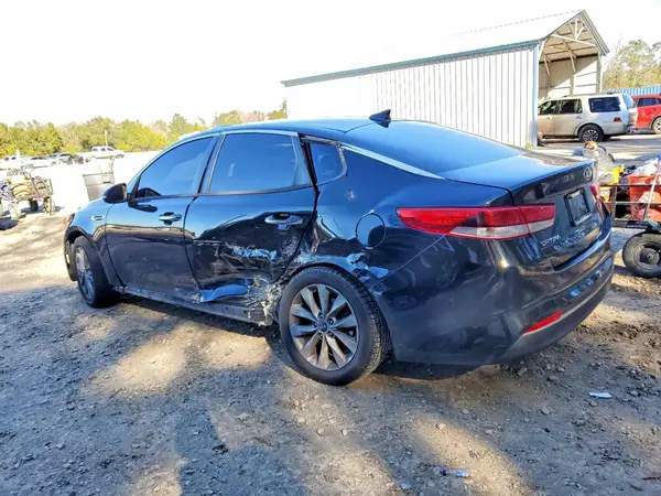 5XXGT4L36JG266660 2018 KIA OPTIMA - Image 2