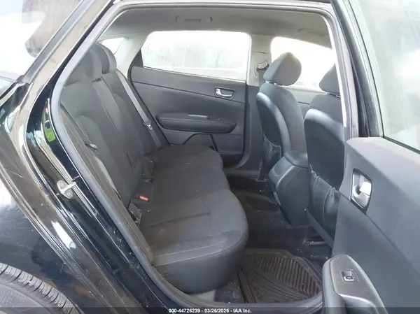 5XXGT4L36JG267047 2018 KIA OPTIMA - Image 8
