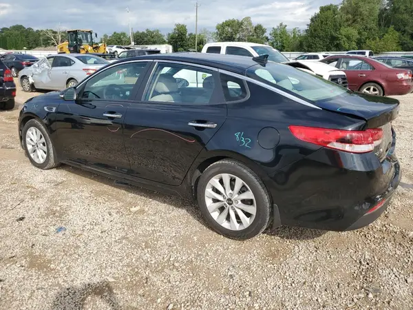 5XXGT4L36JG267436 2018 KIA OPTIMA - Image 2