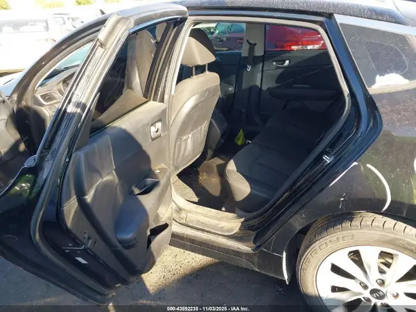 5XXGT4L36JG267940 2018 KIA OPTIMA - Image 8