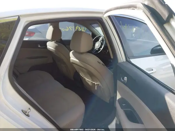 5XXGT4L36JG269252 2018 KIA OPTIMA - Image 8