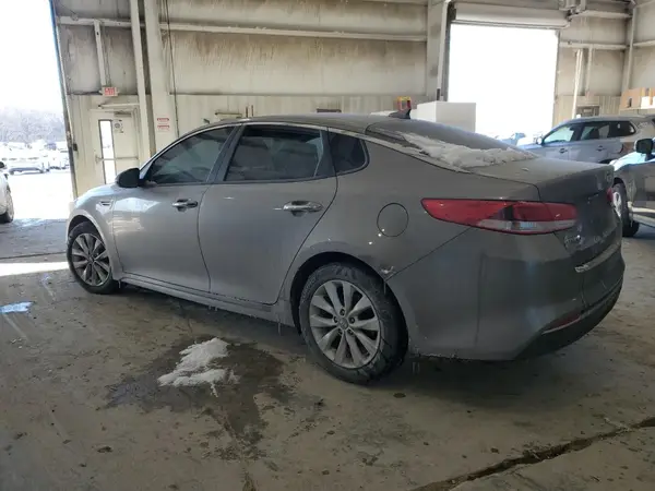 5XXGT4L36JG272474 2018 KIA OPTIMA - Image 2