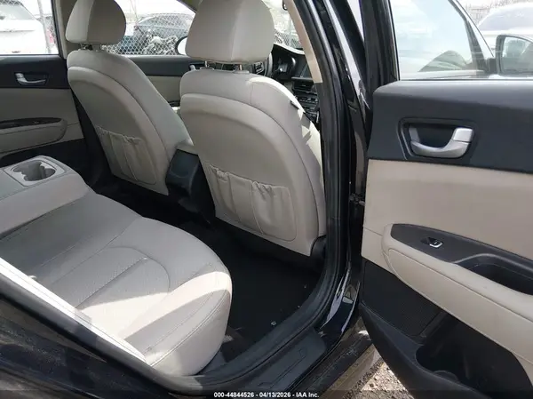 5XXGT4L36JG272636 2018 KIA OPTIMA - Image 8