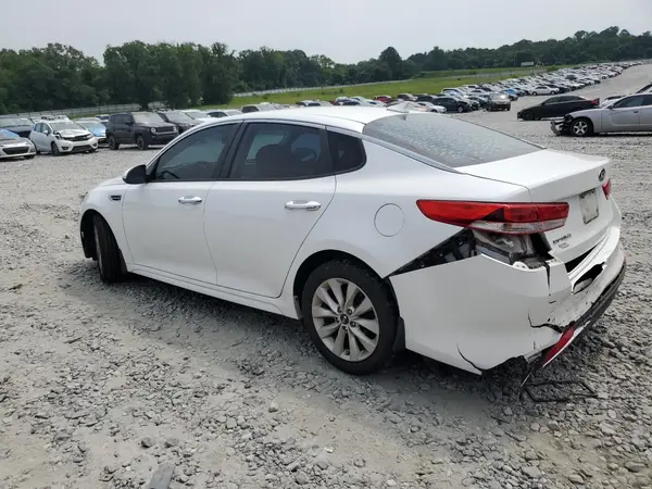5XXGT4L36JG273995 2018 KIA OPTIMA - Image 2