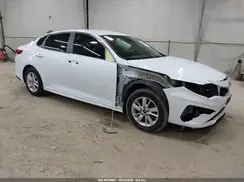 5XXGT4L36KG275960 2019 KIA OPTIMA