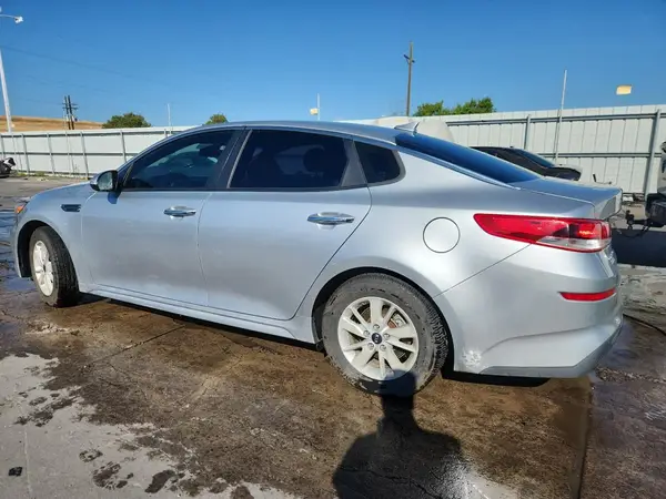 5XXGT4L36KG277319 2019 KIA OPTIMA - Image 2