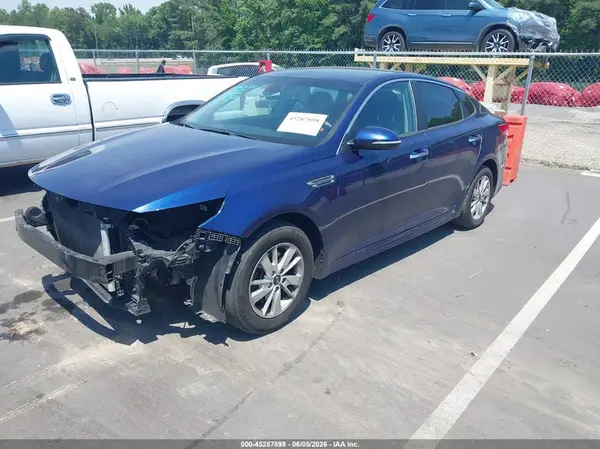 5XXGT4L36KG277675 2019 KIA OPTIMA - Image 2