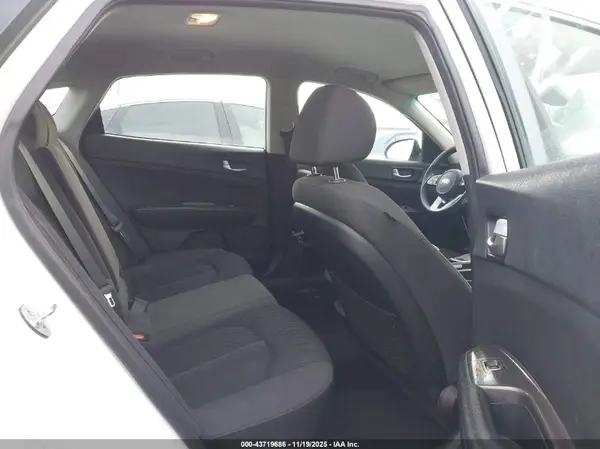 5XXGT4L36KG279118 2019 KIA OPTIMA - Image 8