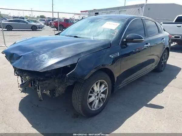 5XXGT4L36KG283136 2019 KIA OPTIMA - Image 2