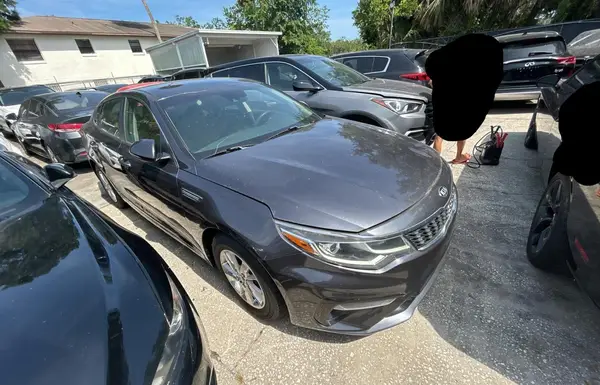 5XXGT4L36KG283458 2019 KIA OPTIMA - Image 1