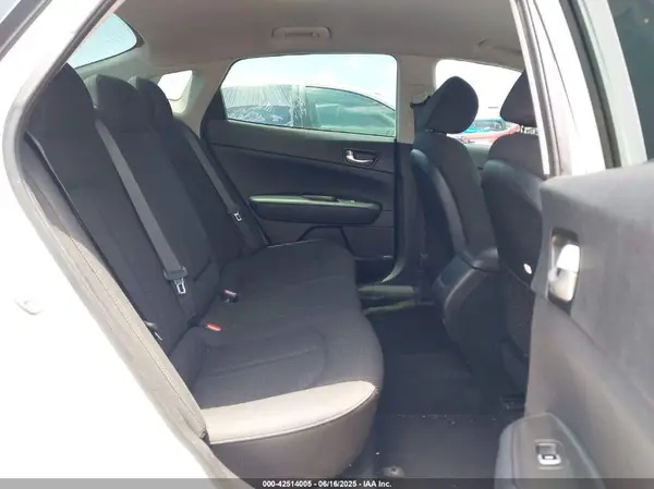 5XXGT4L36KG294248 2019 KIA OPTIMA - Image 8
