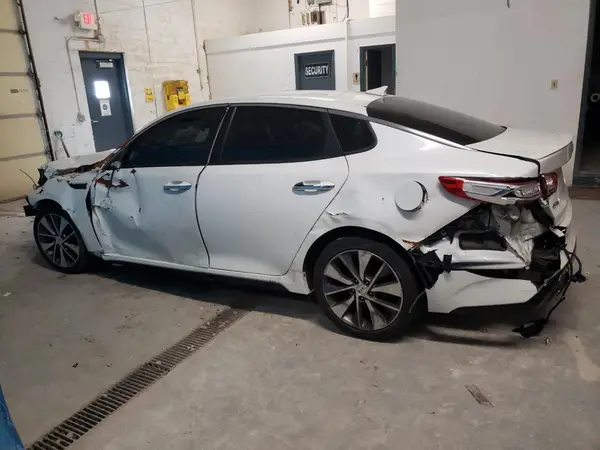 5XXGT4L36KG298557 2019 KIA OPTIMA - Image 2