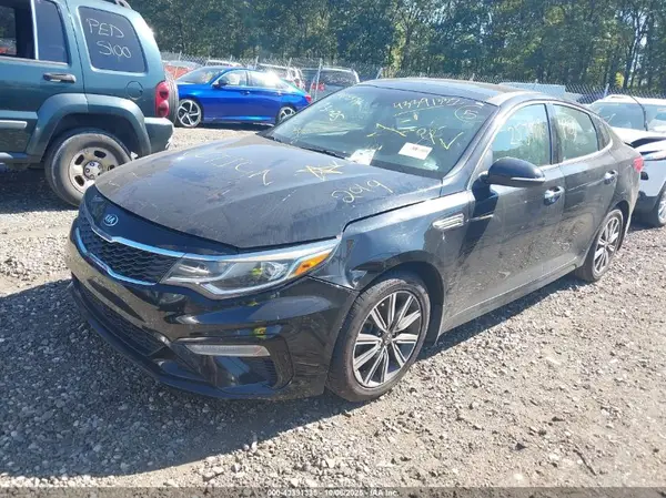 5XXGT4L36KG299028 2019 KIA OPTIMA - Image 2