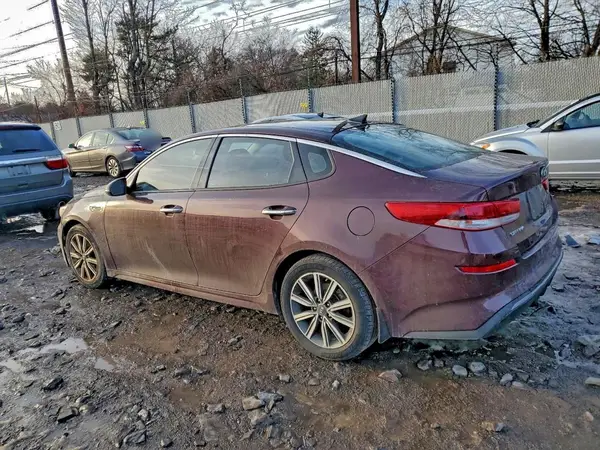 5XXGT4L36KG300243 2019 KIA OPTIMA - Image 2
