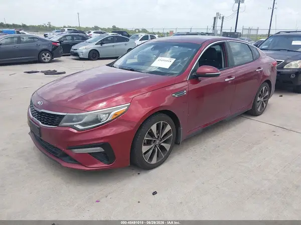 5XXGT4L36KG301800 2019 KIA OPTIMA - Image 2