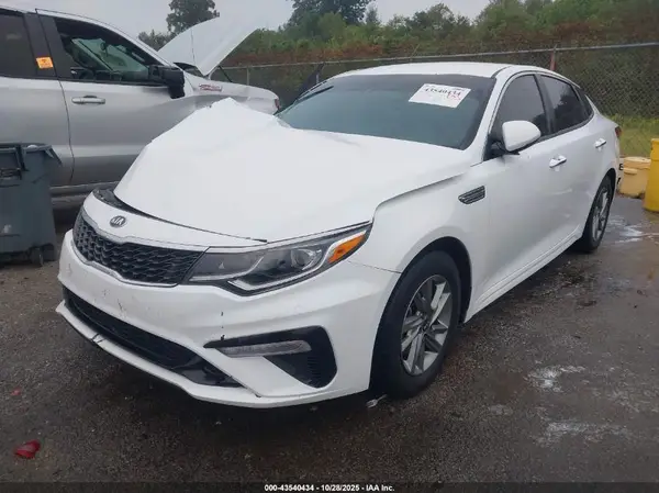 5XXGT4L36KG302638 2019 KIA OPTIMA - Image 2