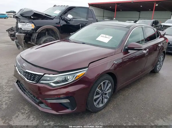 5XXGT4L36KG303367 2019 KIA OPTIMA - Image 2