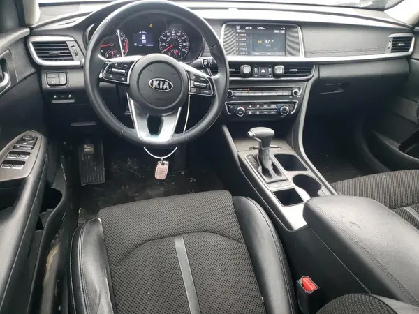 5XXGT4L36KG307080 2019 KIA OPTIMA - Image 8