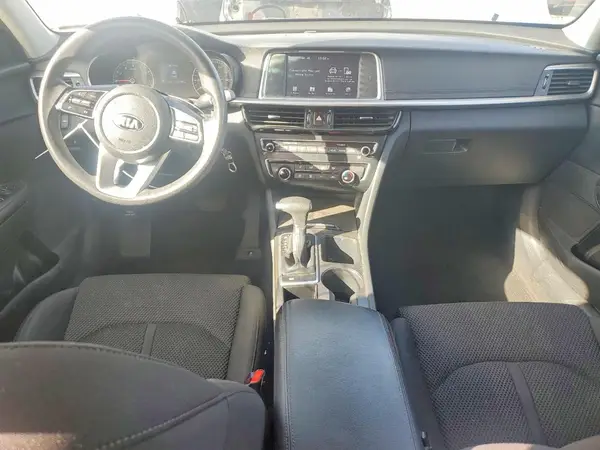 5XXGT4L36KG308455 2019 KIA OPTIMA - Image 8