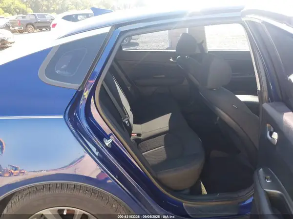 5XXGT4L36KG312585 2019 KIA OPTIMA - Image 8
