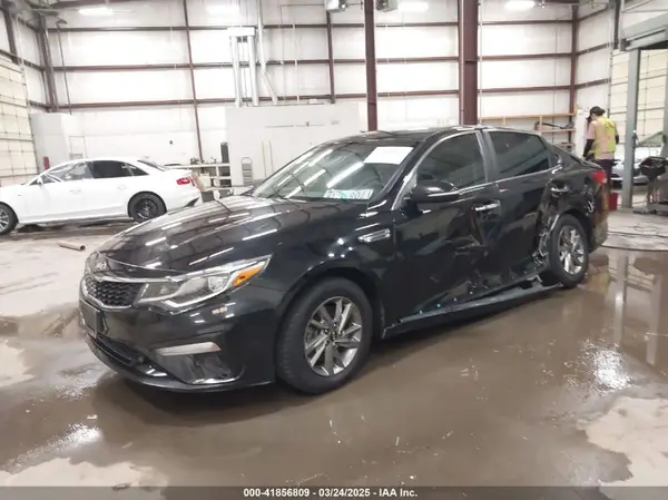 5XXGT4L36KG312960 2019 KIA OPTIMA - Image 2