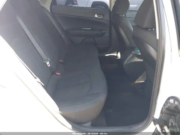 5XXGT4L36KG313302 2019 KIA OPTIMA - Image 8