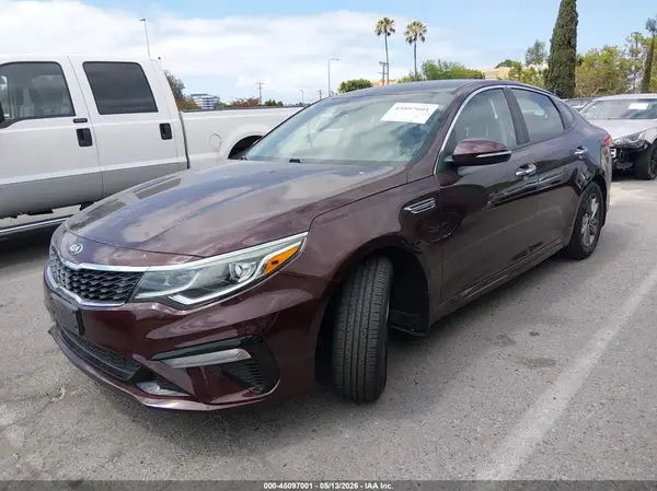 5XXGT4L36KG326065 2019 KIA OPTIMA - Image 2