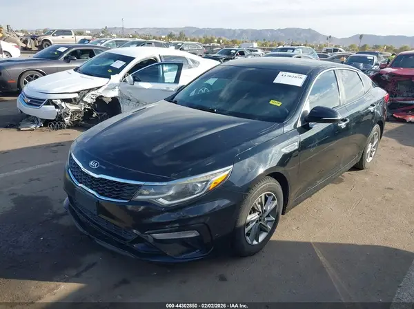 5XXGT4L36KG331363 2019 KIA OPTIMA - Image 2