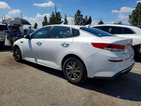 5XXGT4L36KG332593 2019 KIA OPTIMA - Image 2