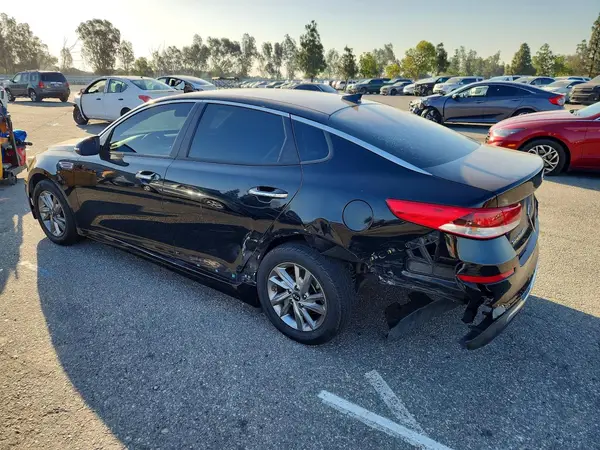 5XXGT4L36KG337356 2019 KIA OPTIMA - Image 2