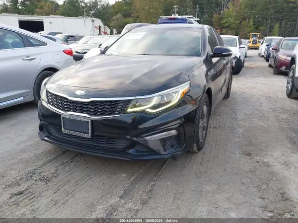 5XXGT4L36KG338121 2019 KIA OPTIMA - Image 2