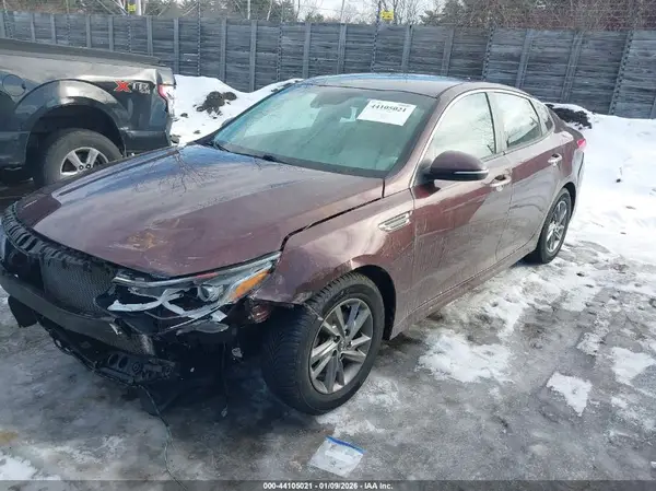 5XXGT4L36KG338846 2019 KIA OPTIMA - Image 2