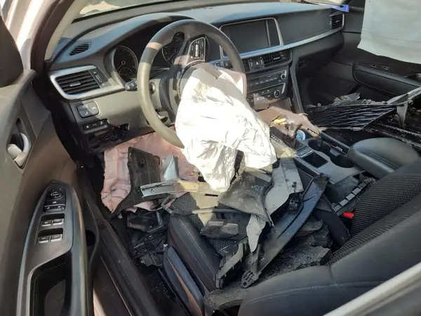 5XXGT4L36KG340175 2019 KIA OPTIMA - Image 8