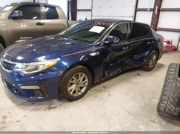 5XXGT4L36KG340502 2019 KIA OPTIMA - Image 2