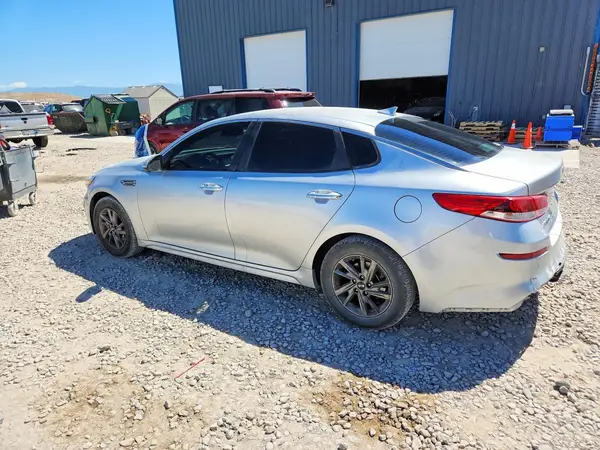 5XXGT4L36KG340869 2019 KIA OPTIMA - Image 2