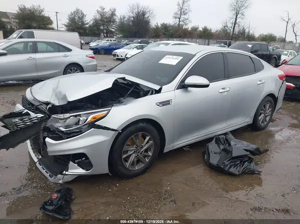 5XXGT4L36KG341746 2019 KIA OPTIMA - Image 2