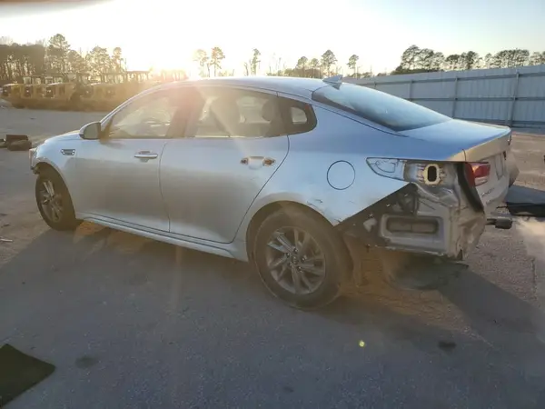 5XXGT4L36KG345778 2019 KIA OPTIMA - Image 2