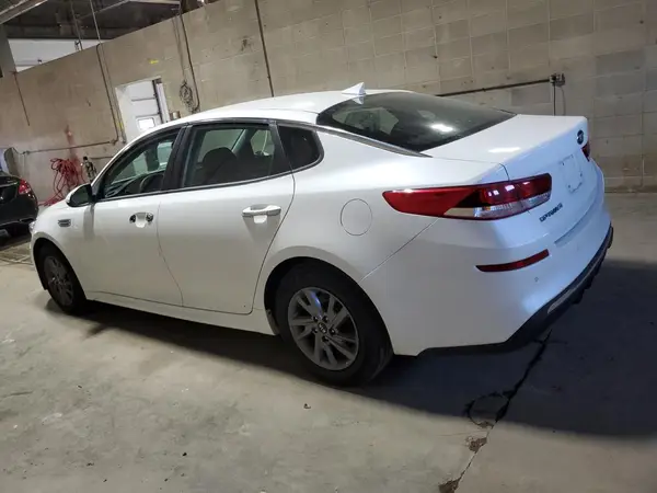 5XXGT4L36KG348051 2019 KIA OPTIMA - Image 2